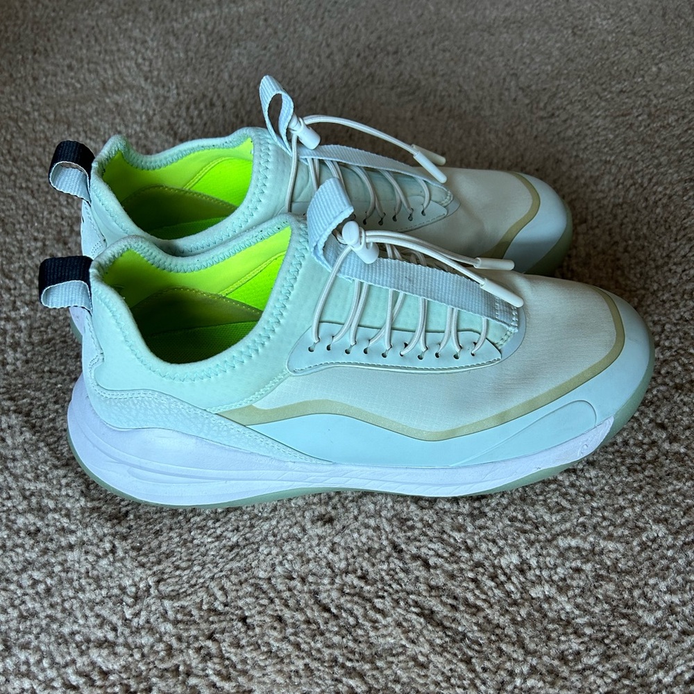 Mint Green Cloves